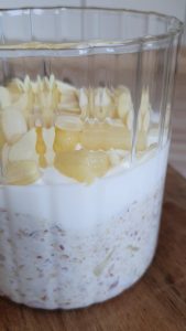 Mandel-Ananas Overnight Oats